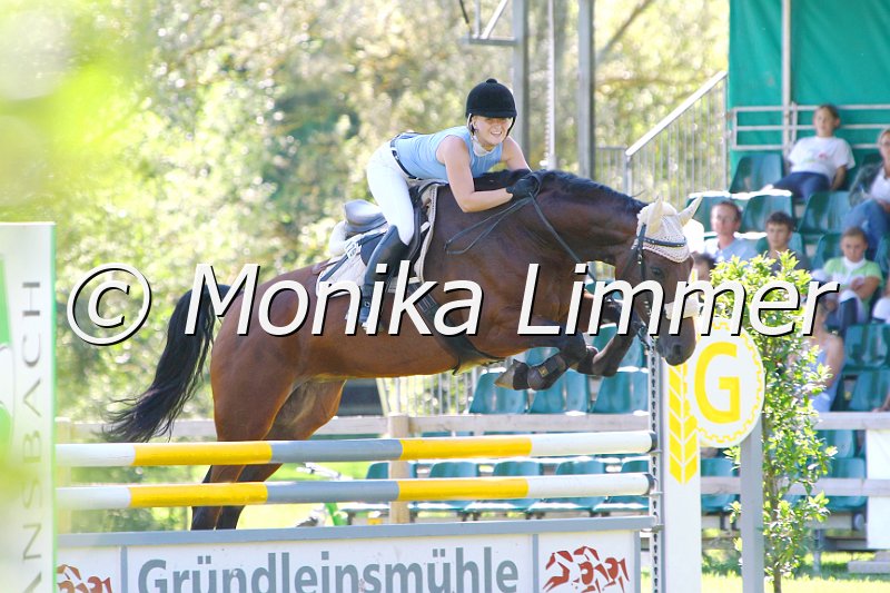 109M7344_Geraldine_Spring L_e.JPG